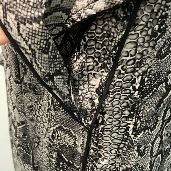 BCBGMAXAZRIA Snakeskin Silk Long Sleeve Dress - Picture 6 of 14